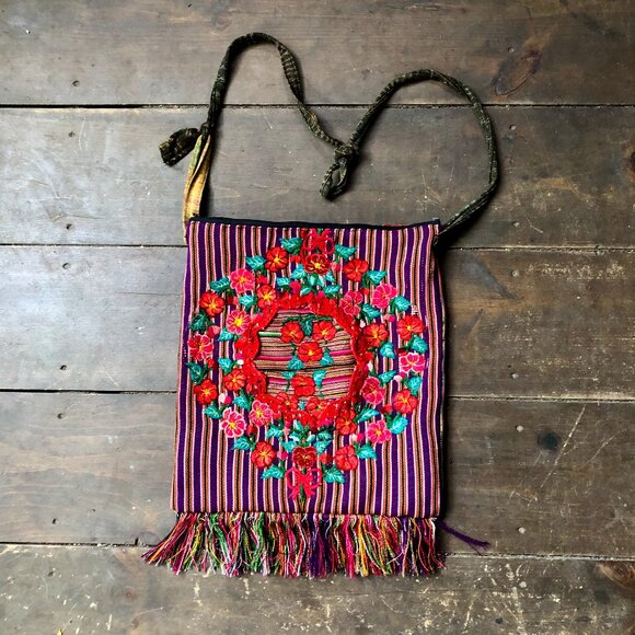 Vintage Handwoven Guatemalan Purse | Hippie Purse - Picture 1 of 10